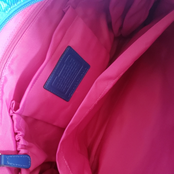 Authentic Coach tote - Picture 2 of 2